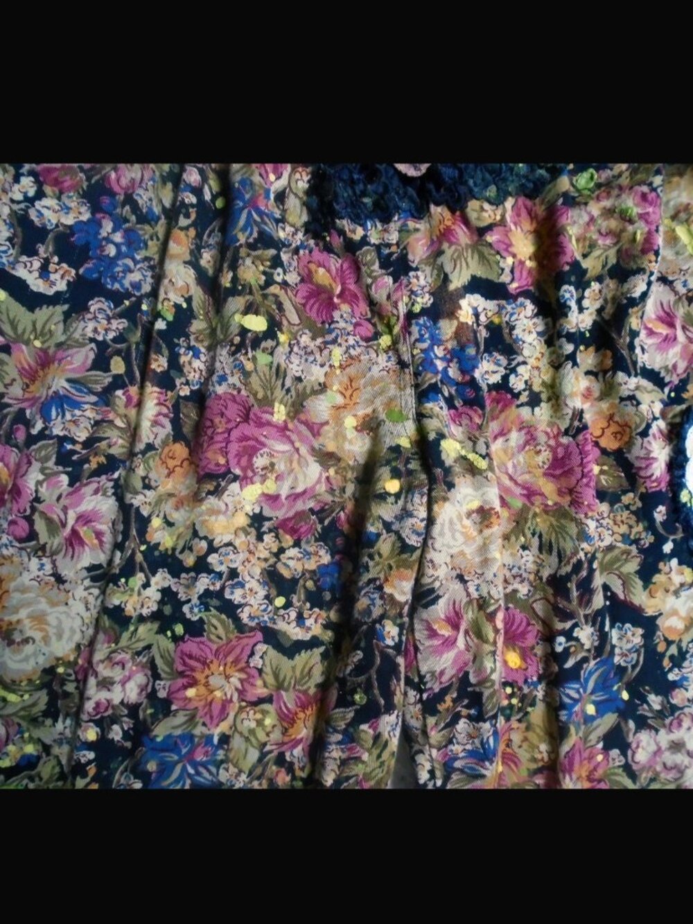 Morigirl Cropped Baggy Pants, Appliques, Paint Splatter - Imperfection Art - Picture 9 of 10